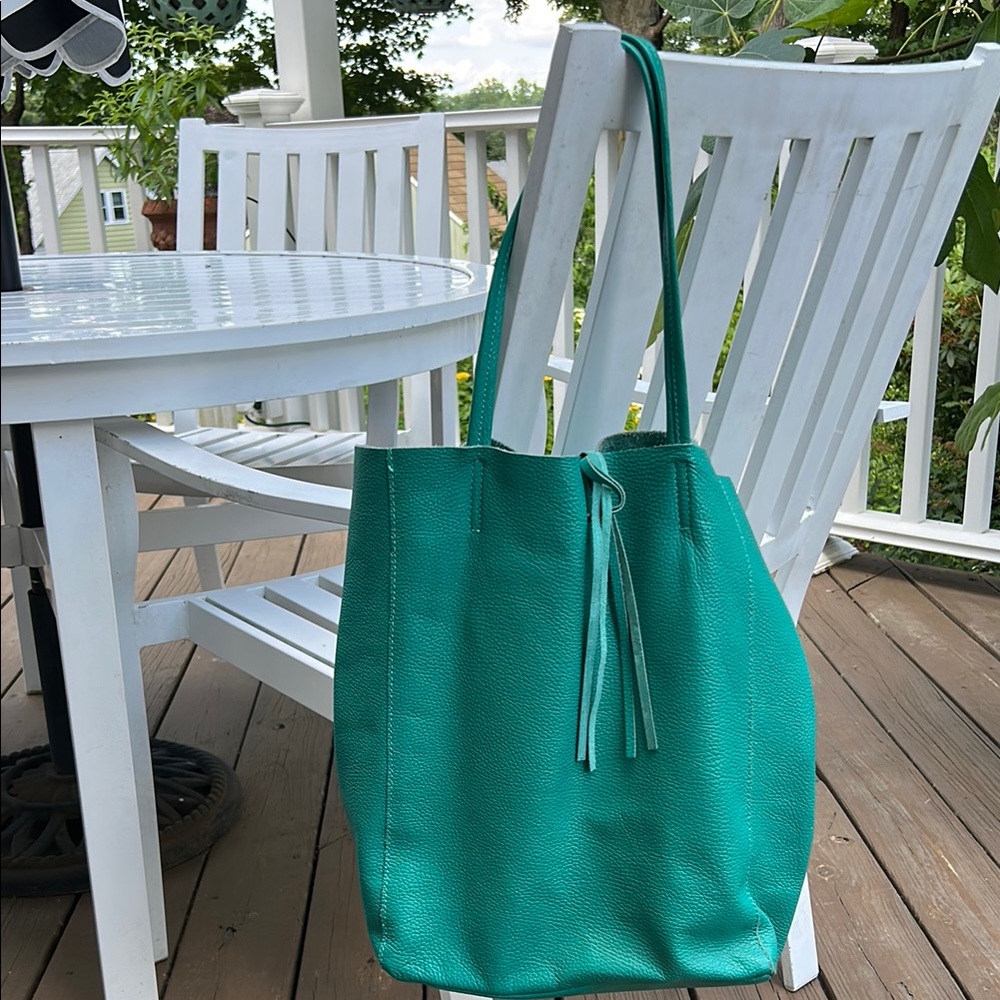 Elegant Greenish-Turquoise Leather Tote